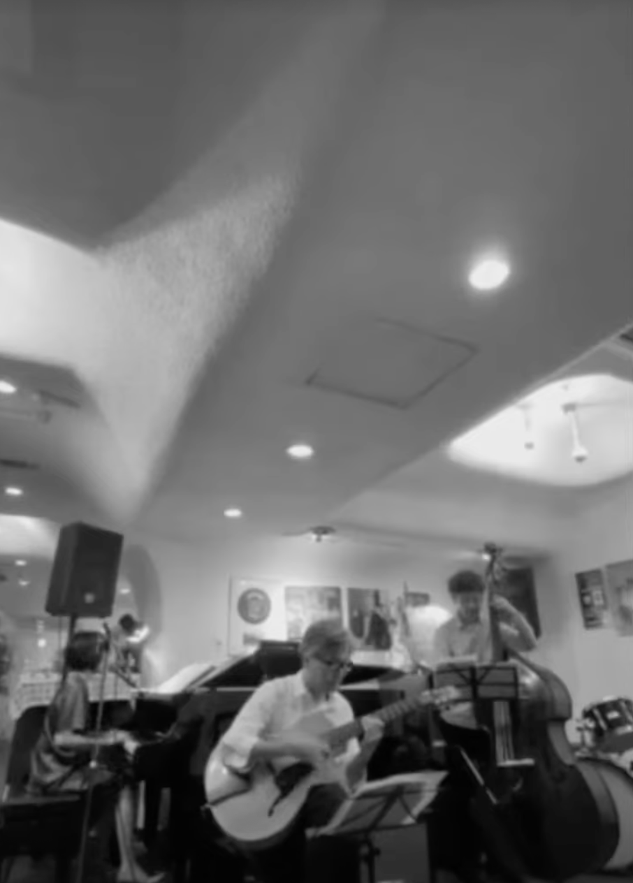 吉田美雅 Mika Yoshida