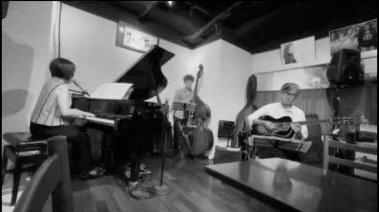 吉田美雅 Mika Yoshida