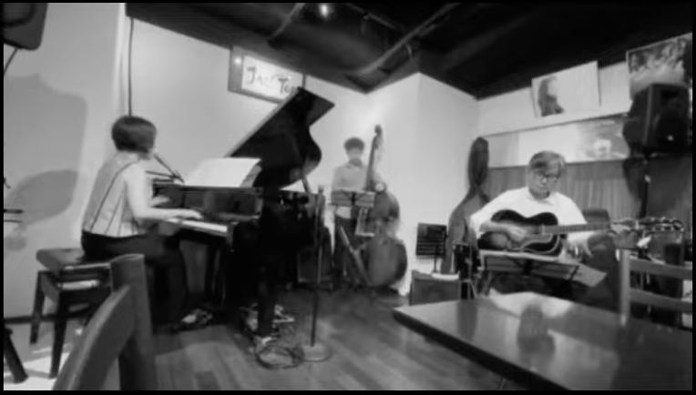 吉田美雅 Mika Yoshida